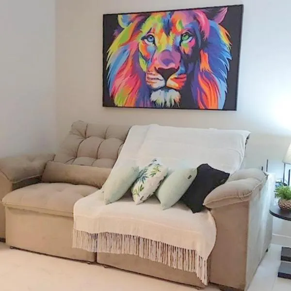 Apartamento CONFORTO prox do SHOPPING NAÇÕES prox ABBA Church - cozinha completa - Ar condicionado - WiFi - Smart Tv 32' - Youtube e Apps - estacionamento privado - Portaria 24h - Acomoda até 8 pessoas - Anfitriã SuperHost no BNB 5 Estrelas