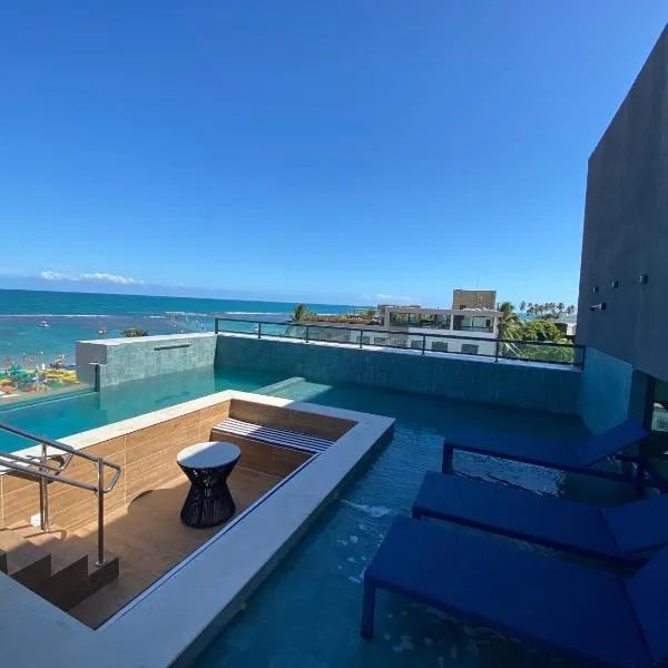 Flat à Beira Mar Com Varanda e Piscinas Naturais