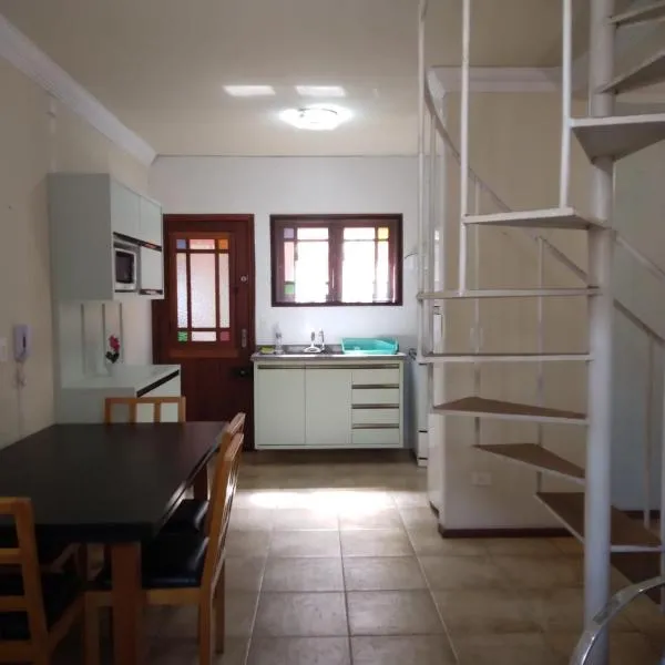 Apartamento Duplex a 100 metros da Praia de Boracéia