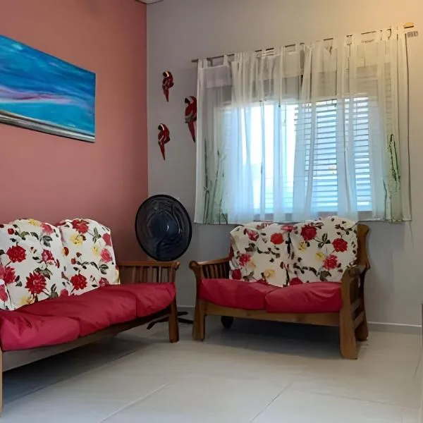 Venha aproveitar o litoral de Peruíbe em apartamento aconchegante ( apartamento primeiro andar)