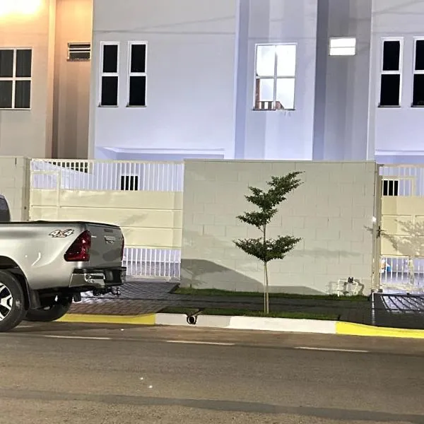 Sobrado com garagem