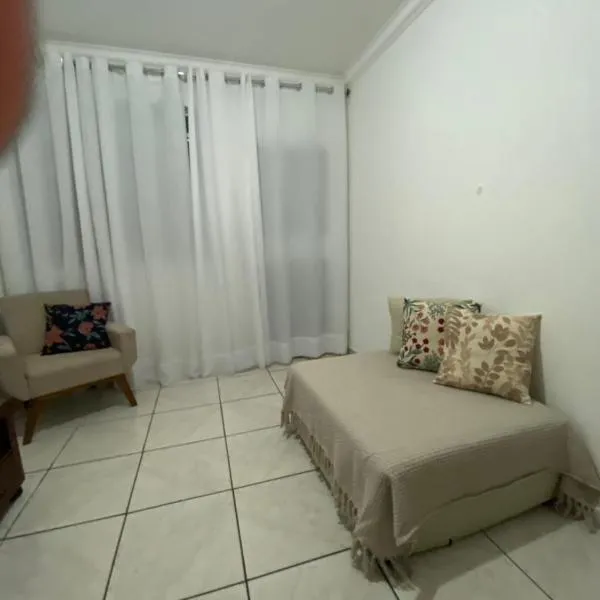 Apartamento inteiro 02 quartos, no térreo - hospeda confortavelmente até 6 pessoas - Ipatinga -MG