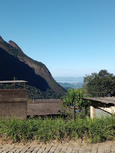 Melhores Apartamentos em Meio do Serra, Rio de Janeiro para Alugar 2025