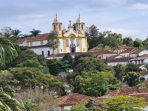 Melhores Apartamentos em Tiradentes, Ceará para Alugar 2025