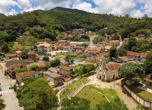 Melhores Apartamentos em Santo Antônio do Pinhal, São Paulo para Alugar 2025